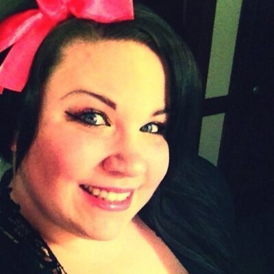 Profile Picture of Kassandra Kelly (@K_Bay_Beex) on Twitter