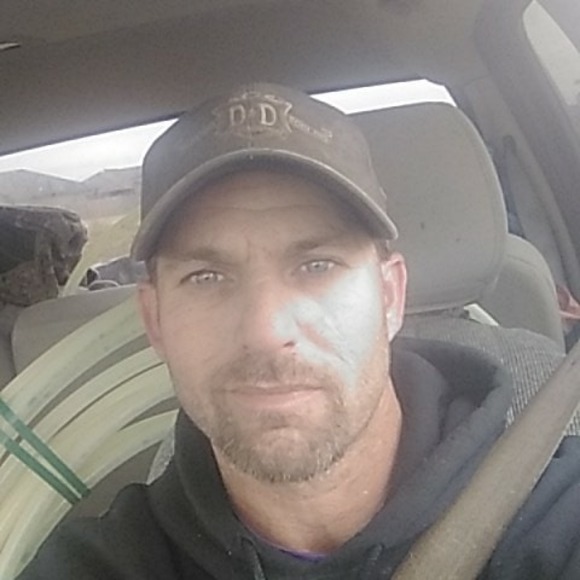 Profile Picture of Justin Fraser (@fraser042002) on Poshmark