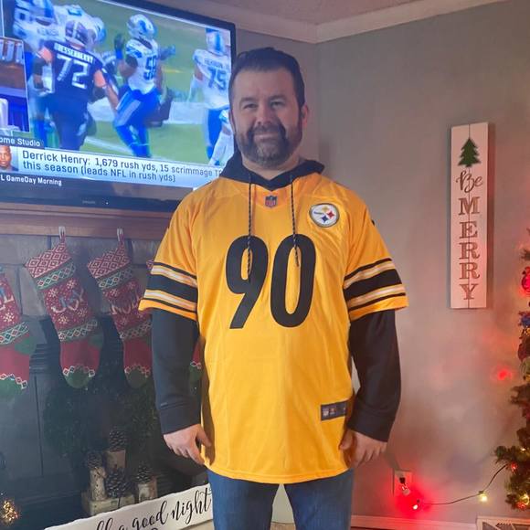 Profile Picture of David Neace (@dneace07) on Poshmark