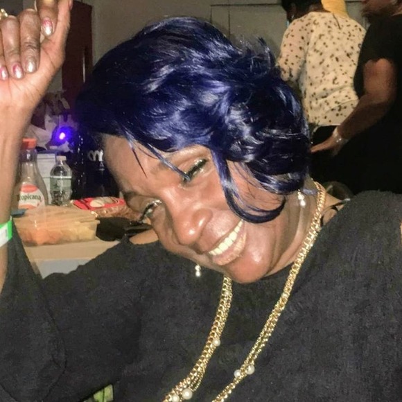 Profile Picture of Boddie Boddie (@bevboddie) on Poshmark