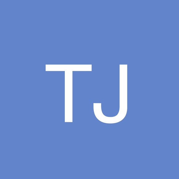 Profile Picture of Taylor Jameson (@aqootx281371) on Poshmark