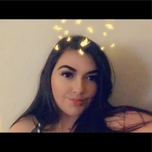 Profile Picture of Madison Mericle (@madisomericle) on Poshmark