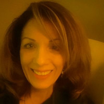 Profile Picture of Mary Ann Johnson (@razzandazz) on Twitter