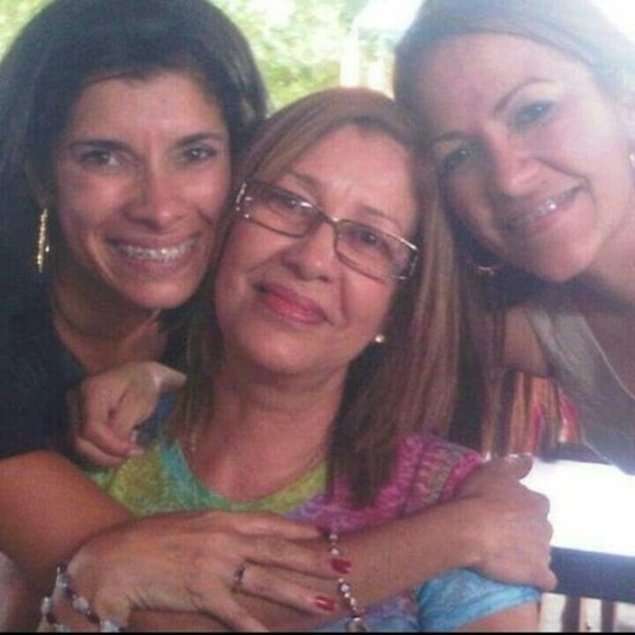 Profile Picture of Digna Piña manfrey (@dignapm1101) on Poshmark