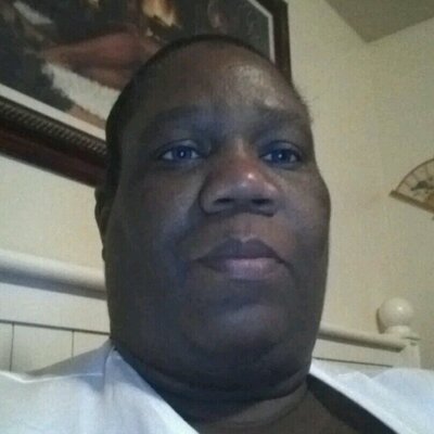 Profile Picture of Stephanie Nicholas (@Dasiagranny) on Twitter