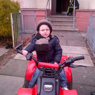 Profile Picture of Peter Honeyman (@peachyboy69) on Twitter