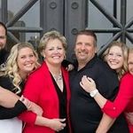 Profile Picture of Laurie Moon Holt (@moonholt) on Instagram