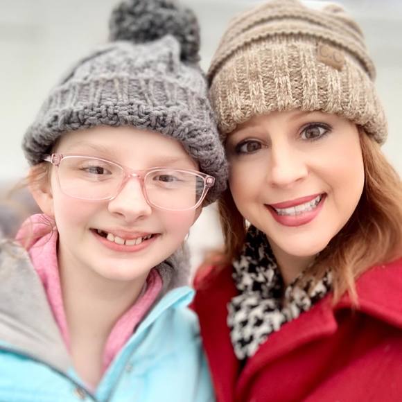 Profile Picture of Lori Mckeown (@lal_1175) on Poshmark