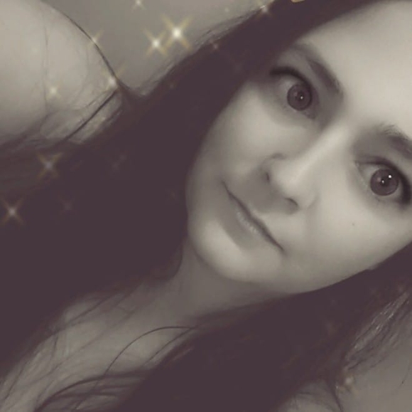 Profile Picture of Jennie Remsnyder (@jaymarie1015) on Poshmark