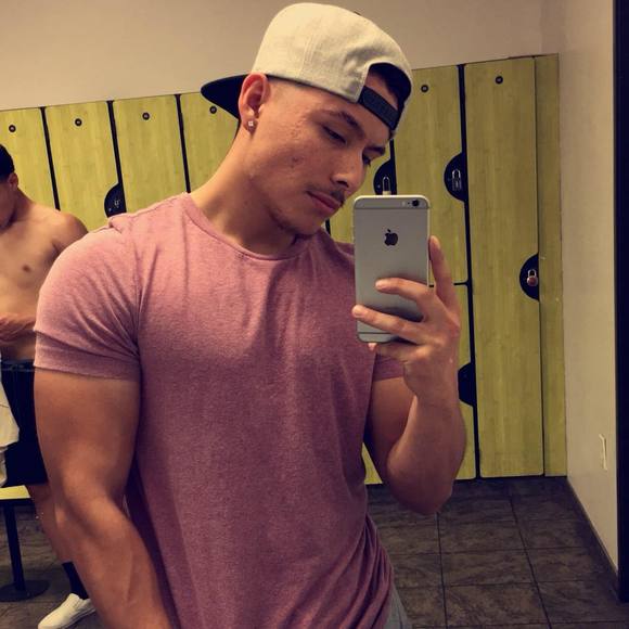 Profile Picture of Daniel Jasso (@danieljassomlb) on Poshmark