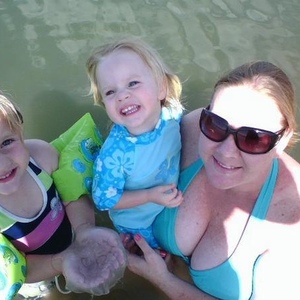 Profile Picture of Denise Buggert (@denisebug) on Myspace