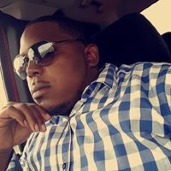 Profile Picture of Charles Mckey (@bigboi92) on Poshmark