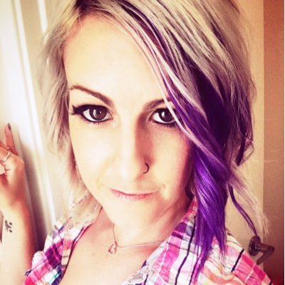 Profile Picture of Sherri (@SherrieAndrew1) on Twitter