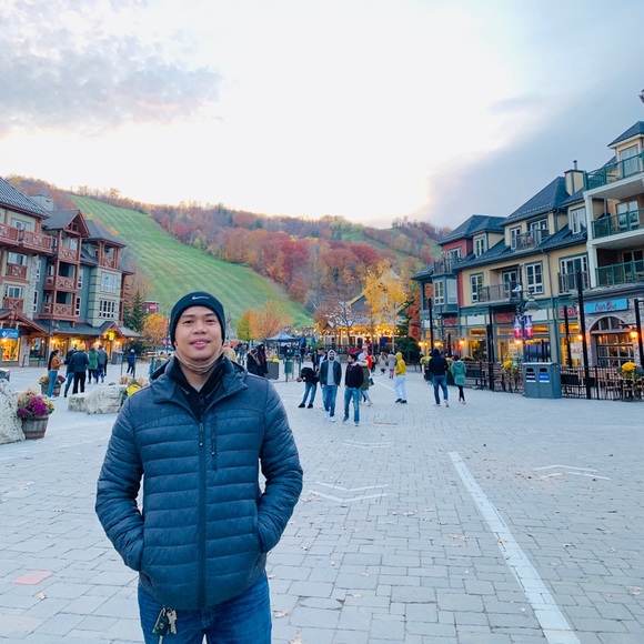 Profile Picture of Richard Manila (@chamanila) on Poshmark