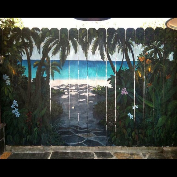 Profile Picture of Lauren Lopinto (@laurenlopinto) on Poshmark