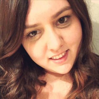 Profile Picture of Tess Kemp (@tess.kemp15) on Facebook