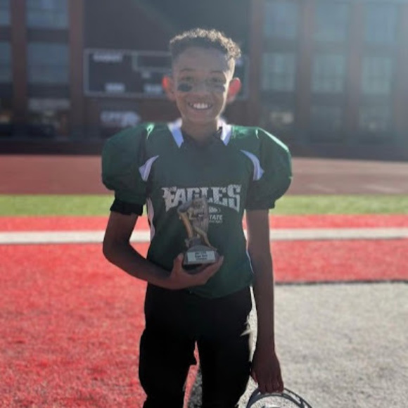 Profile Picture of Aidan Reed (@aidanreed220) on Poshmark