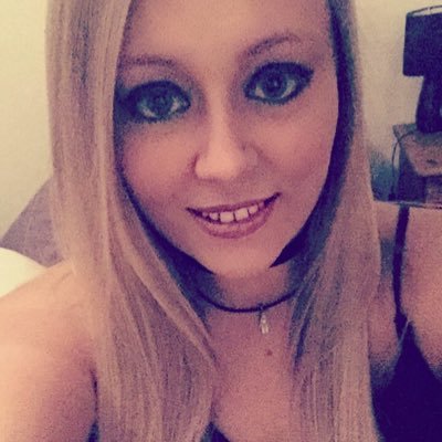 Profile Picture of Ashleigh Roberts (@AshRoberts1995) on Twitter