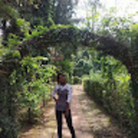 Profile Picture of Bhuneshwari Nimankar (@bhuneshwarin) on Poshmark