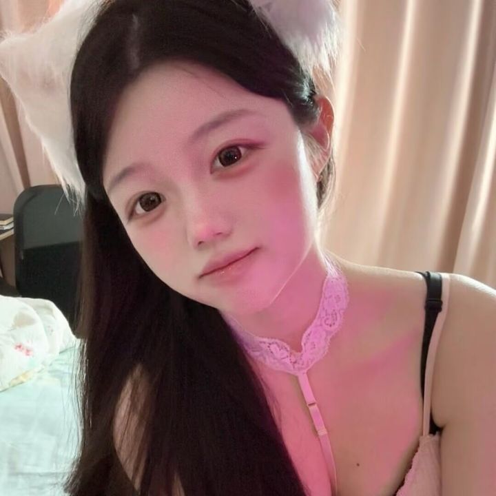 Profile Picture of 婷婷 (@jhredlce5uk) on Tiktok