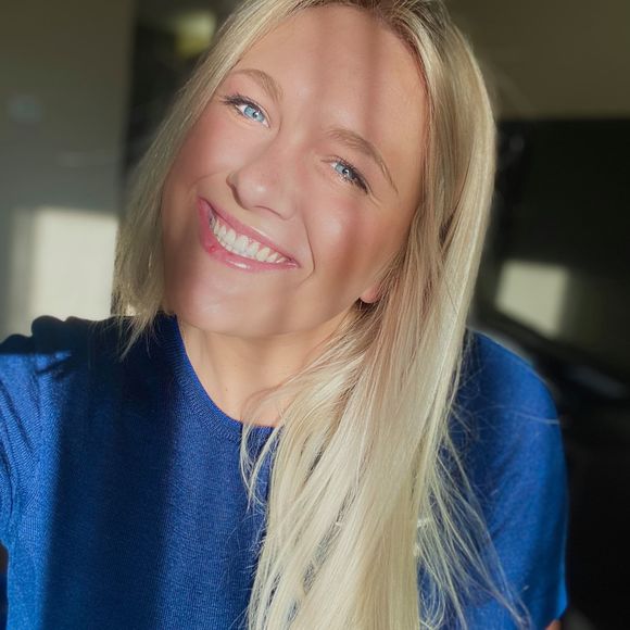 Profile Picture of Nikki Higgins (@nikkihiggins504) on Poshmark