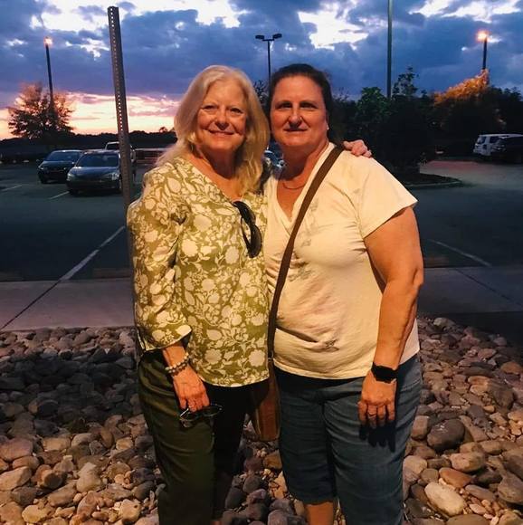 Profile Picture of Alice Sweetco (@suweetalice) on Poshmark