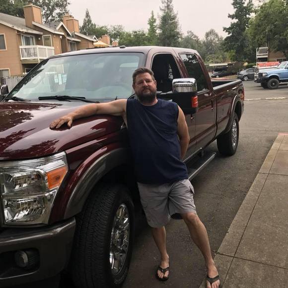 Profile Picture of Jon Hopwood (@jonhopwood) on Poshmark