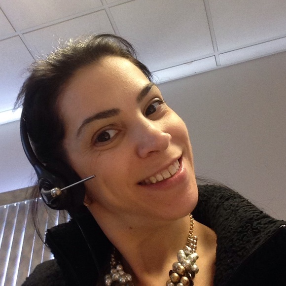 Profile Picture of Holly Nabak (@hnabak) on Poshmark