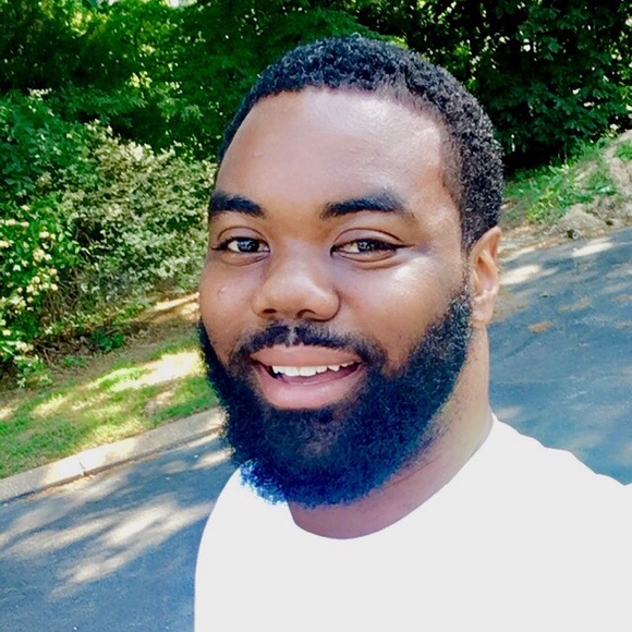 Profile Picture of Edward Gibson (@edbg09) on Poshmark