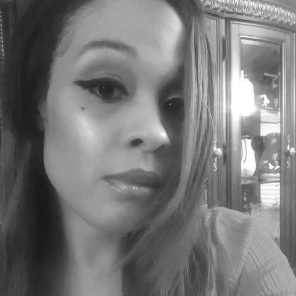 Profile Picture of Stacy Heckstall (@czarienah) on Poshmark