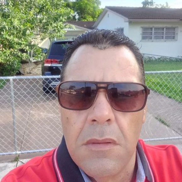 Pablo Fernandez - Poshmark Profile Picture of Pablo Fernandez (@pablofernand908) on Poshmark