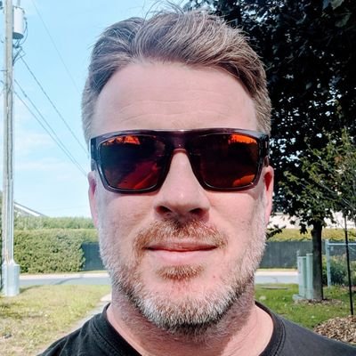 Nicholas Sweeney - Twitter Profile Picture of Nicholas Sweeney (@NicSweeney) on Twitter