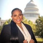 Profile Picture of Chanda Littlefield (@therealqueenofrealestate) on Instagram