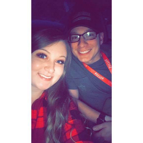 Profile Picture of Josh Craddock (@josh_craddock) on Poshmark