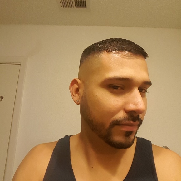 Andrew Davila - Poshmark Profile Picture of Andrew Davila (@drewdavila37) on Poshmark