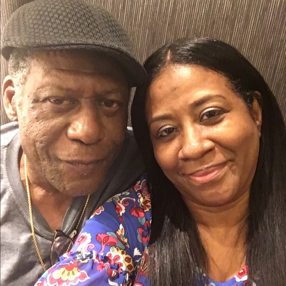 Steven Holmes - Poshmark Profile Picture of Steven Holmes (@steven315) on Poshmark