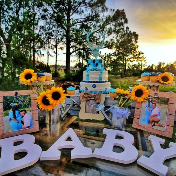 Profile Picture of Rosa Guzman (@rocru) on Poshmark