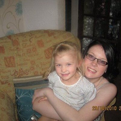 Profile Picture of Holly Alice Mason (@HollAyAlicee) on Twitter