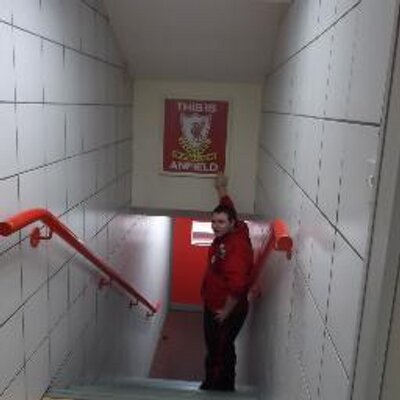 Profile Picture of Stephen Coffey (@stevelfc18) on Twitter