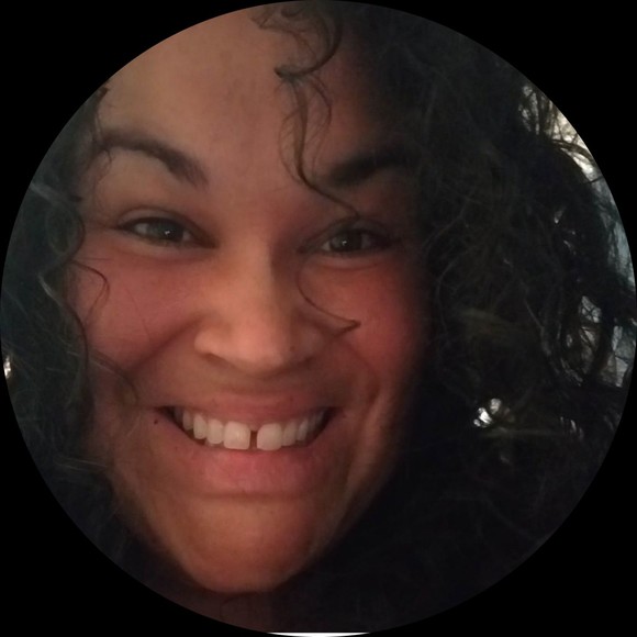 Profile Picture of Chantal Limoli (@chantalisabel) on Poshmark