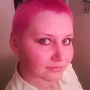 Profile Picture of Julia Heath (@tulipsia) on Myspace