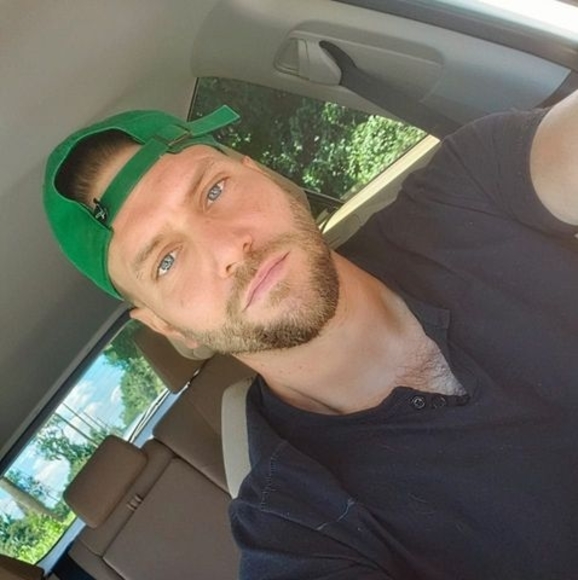 Profile Picture of Tony Fiorilli (@fiorillitm) on Poshmark