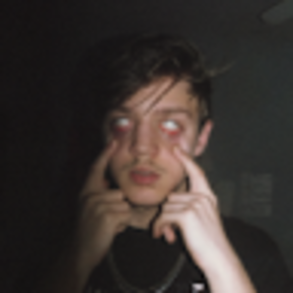 Profile Picture of Elijah Kealy (@kombuchakiller) on Poshmark