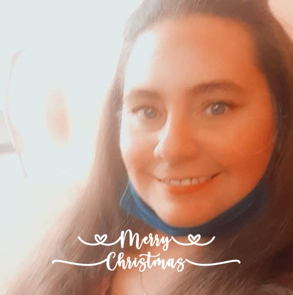 Profile Picture of Bobbie Barton (@mommyof34ever) on Poshmark