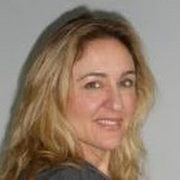 Profile Picture of Denise Dukic (@ddukic65) on Poshmark