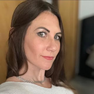 Profile Photo of Tracy Hart (@tracy.hart.50767) on Instagram