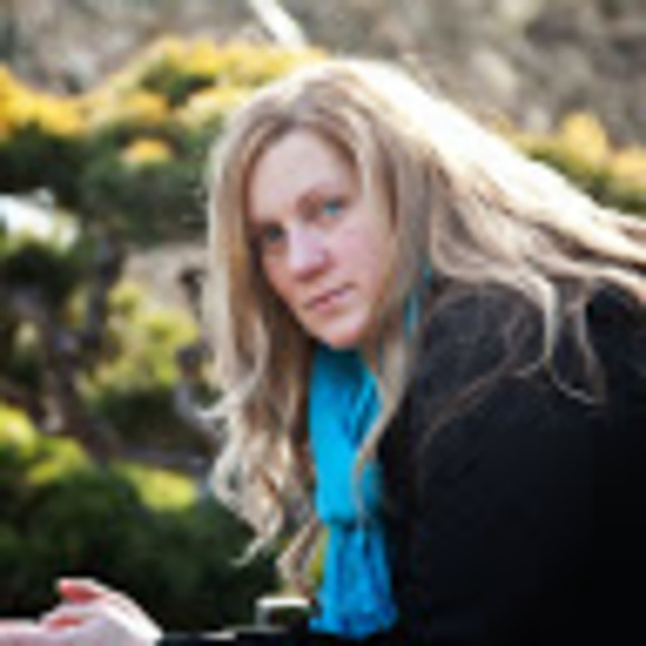 Profile Picture of Nicole Badrinath (@nicole_bad) on Poshmark