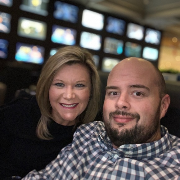 Profile Picture of Stacie Feldmayer (@stacer219) on Poshmark