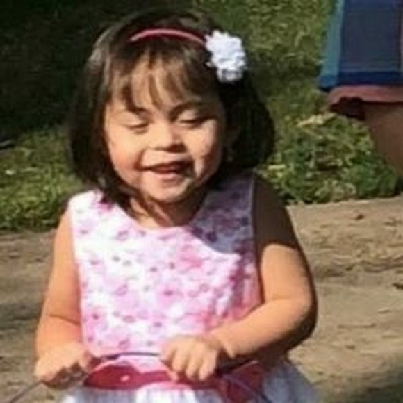 Profile Picture of Herminia Ramirez (@bacajenn915) on Poshmark