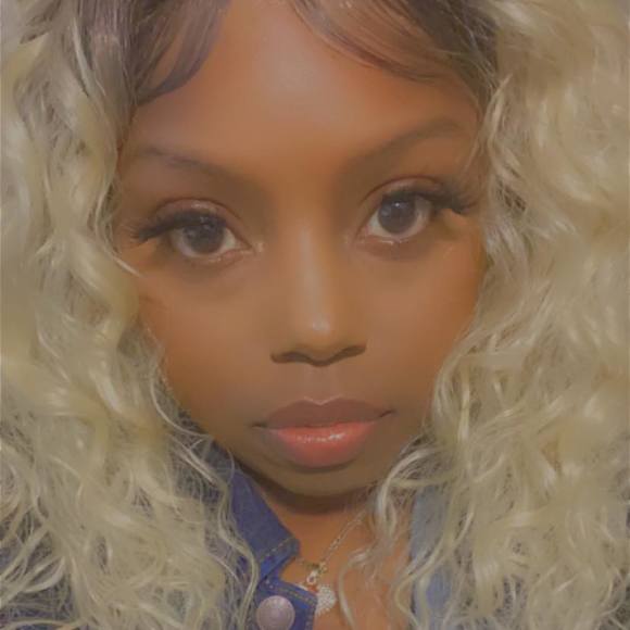 Profile Picture of Ericka Wiggins (@ericka_wiggins) on Poshmark